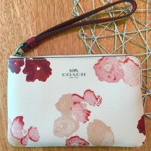 Coach Wristlet Red/White Floral - Brand NEW